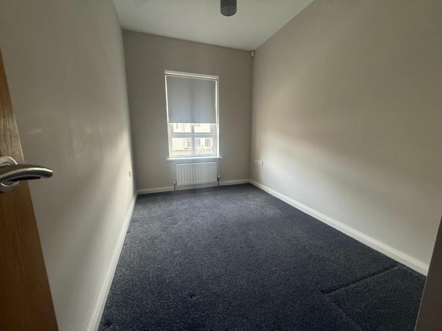11 Tullymore Gardens