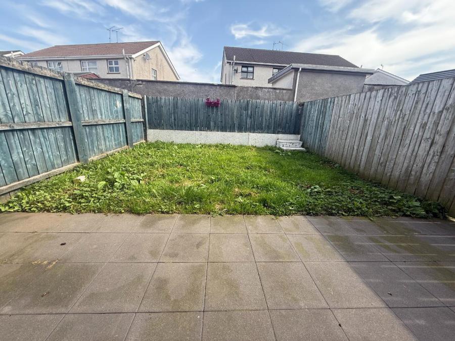 11 Tullymore Gardens