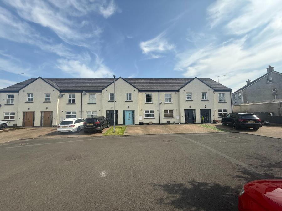11 Tullymore Gardens