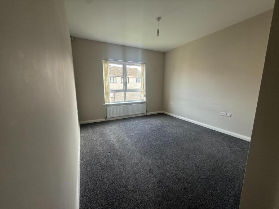 11 Tullymore Gardens