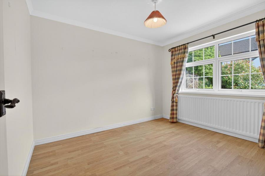 27 Gracefield
