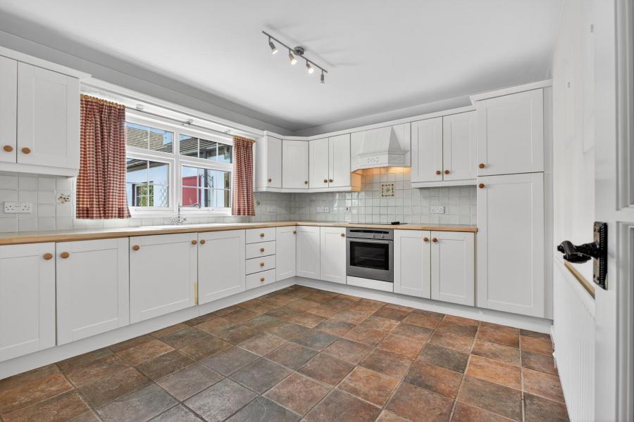 27 Gracefield