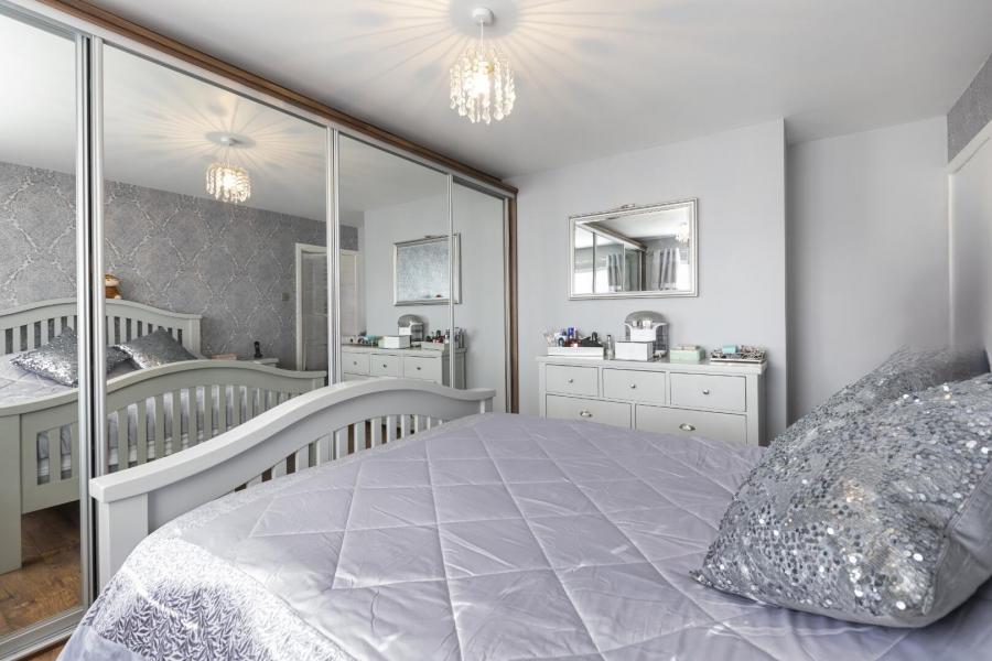 43 Gracefield