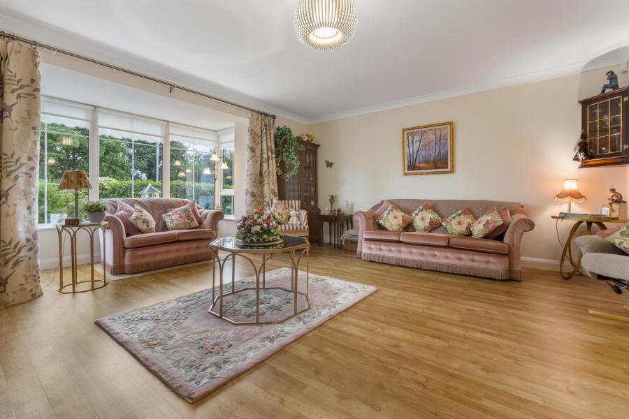 Highgrove, 41 Dans Road