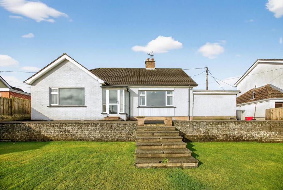 6 Old Antrim Road