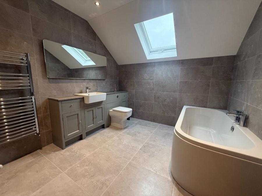 24 Ballygarvey Road