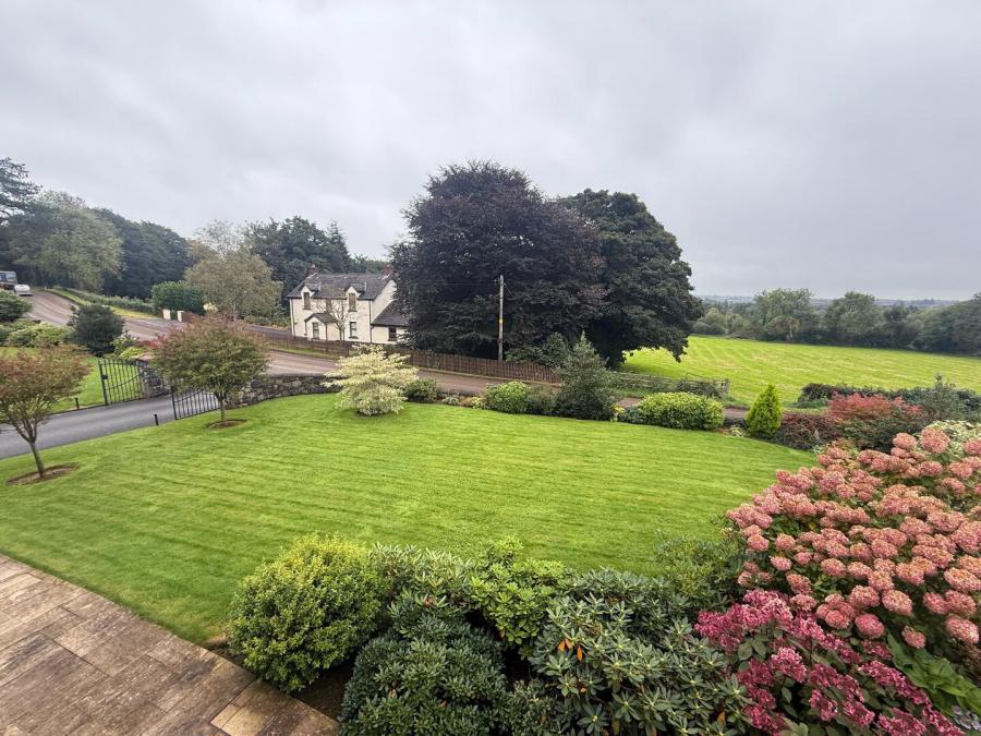24 Ballygarvey Road