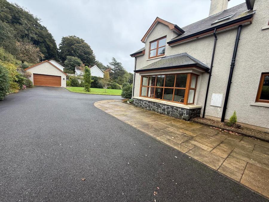 24 Ballygarvey Road