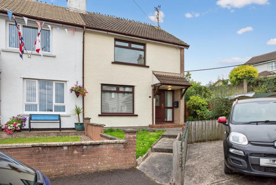 48 Crosshill View