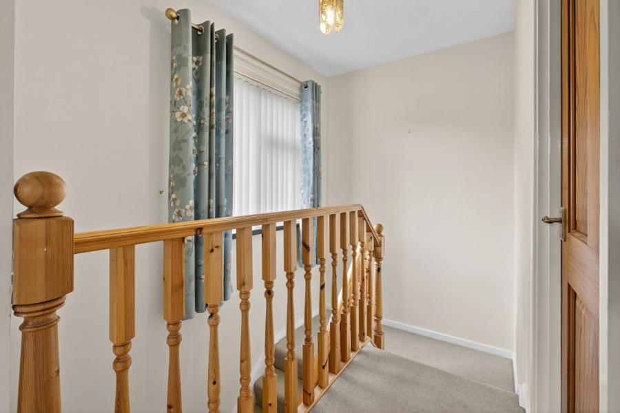 48 Crosshill View