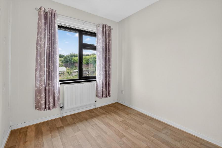 48 Crosshill View