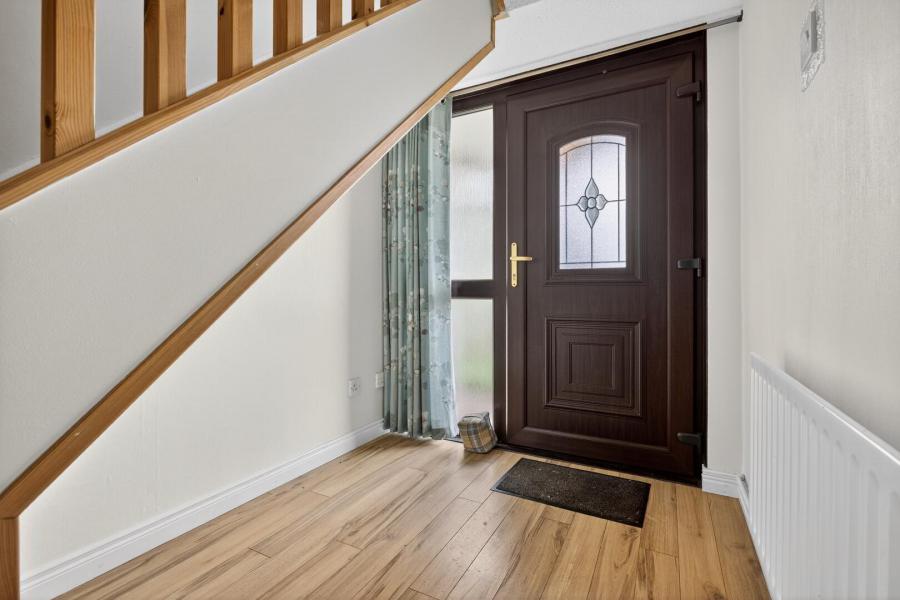 48 Crosshill View