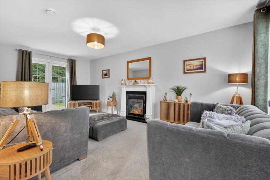 12 Frys Meadow
