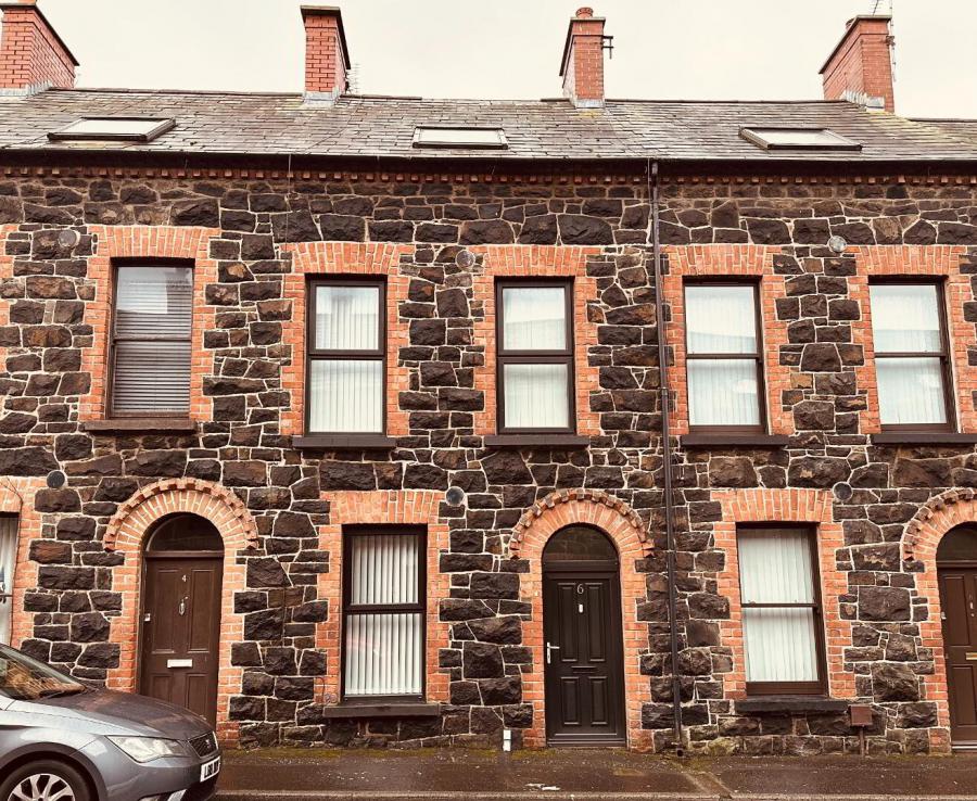 6 Clonavon Road