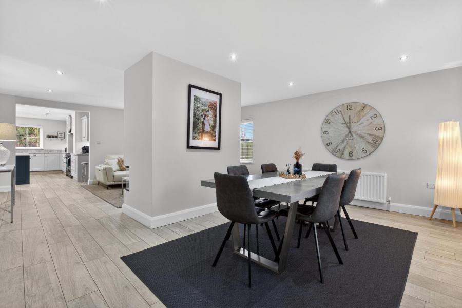 30 Leighinmohr Avenue