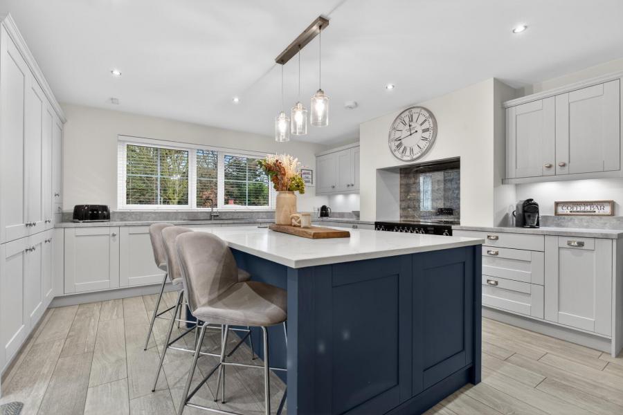 30 Leighinmohr Avenue