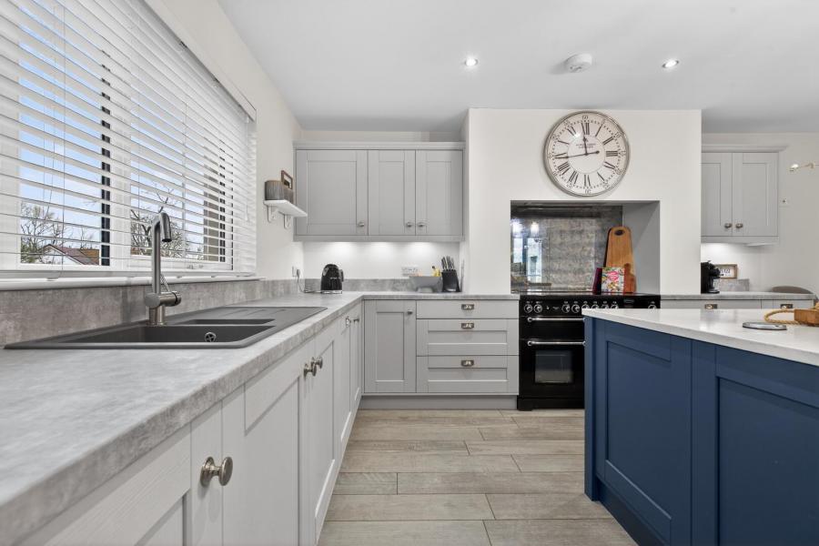 30 Leighinmohr Avenue