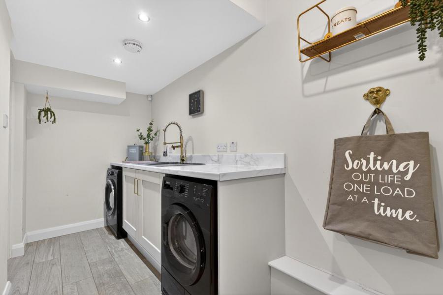 30 Leighinmohr Avenue