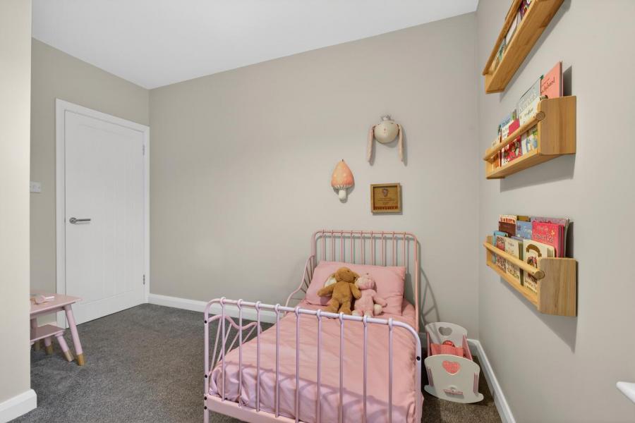 30 Leighinmohr Avenue