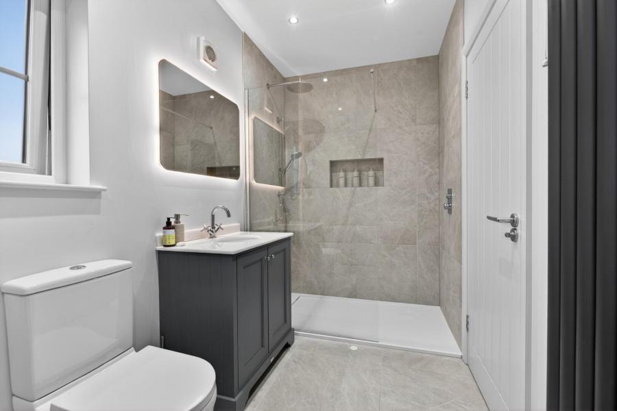 30 Leighinmohr Avenue