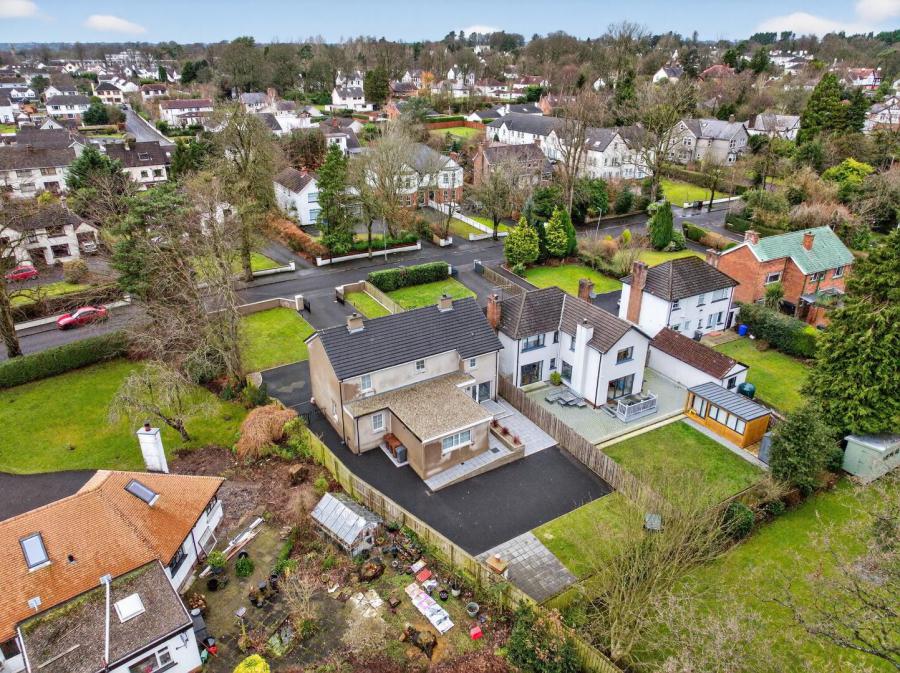 30 Leighinmohr Avenue