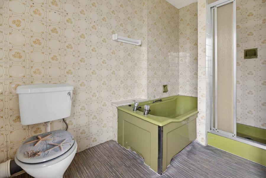 Tullymore School House, 1 Carnlough Road