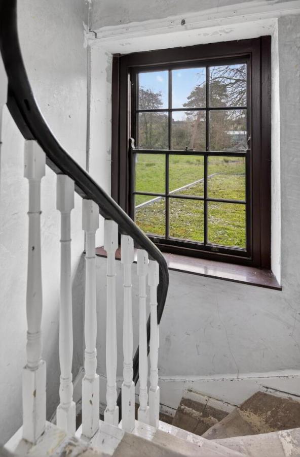 Tullymore School House, 1 Carnlough Road