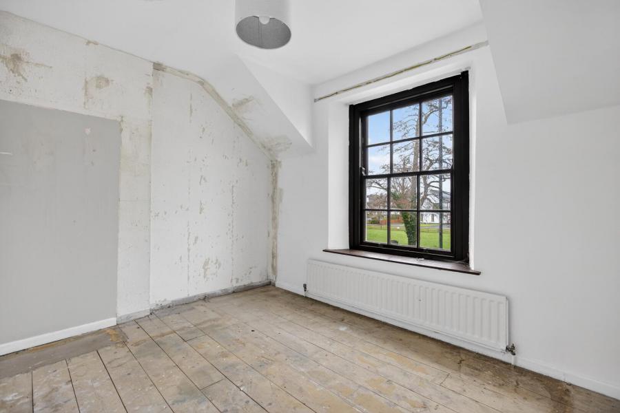 Tullymore School House, 1 Carnlough Road