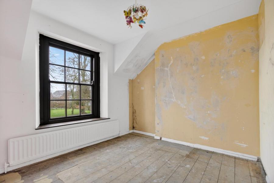 Tullymore School House, 1 Carnlough Road