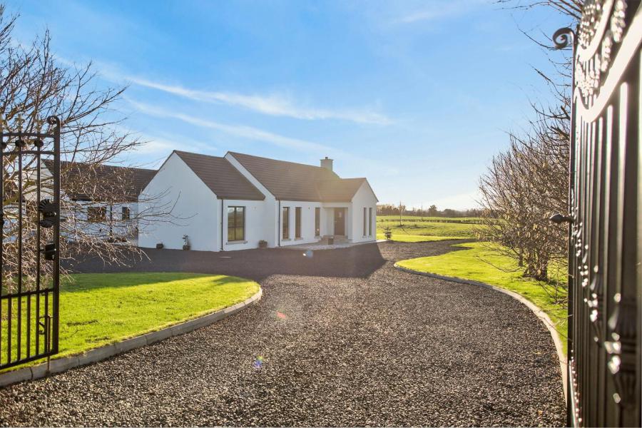 Solitude Hall, 23 Carnbore Road