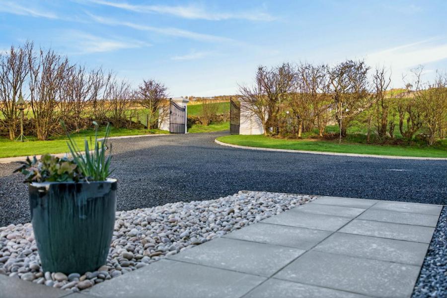 Solitude Hall, 23 Carnbore Road