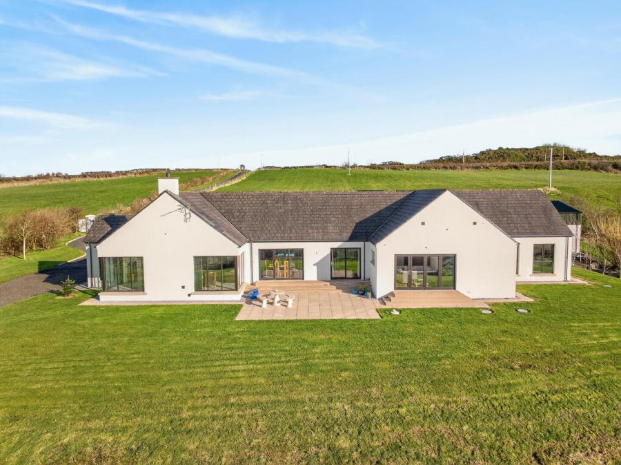 Solitude Hall, 23 Carnbore Road