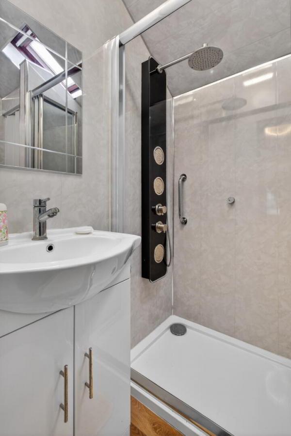 The Manor House, 23 Olderfleet Road