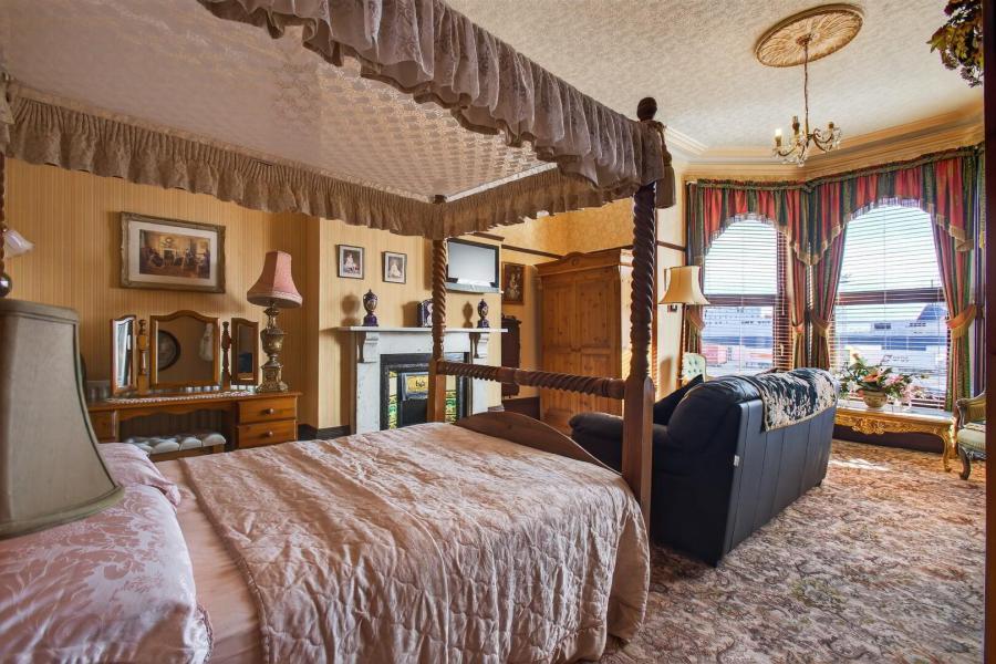 The Manor House, 23 Olderfleet Road