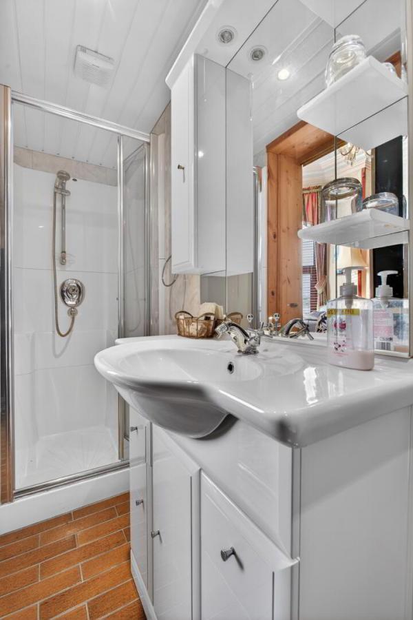 The Manor House, 23 Olderfleet Road