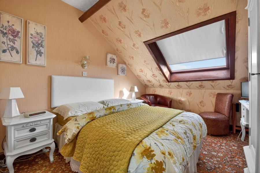 The Manor House, 23 Olderfleet Road