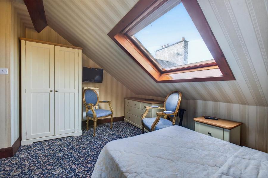 The Manor House, 23 Olderfleet Road