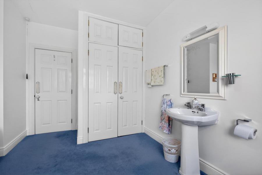 79 Dreen Road