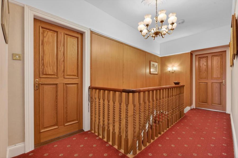 Knockan Lodge, 50 Knockan Road