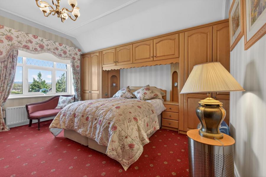 Knockan Lodge, 50 Knockan Road