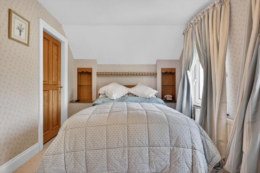 Knockan Lodge, 50 Knockan Road