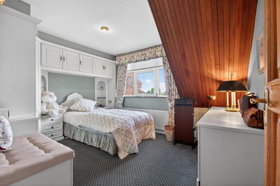 Knockan Lodge, 50 Knockan Road