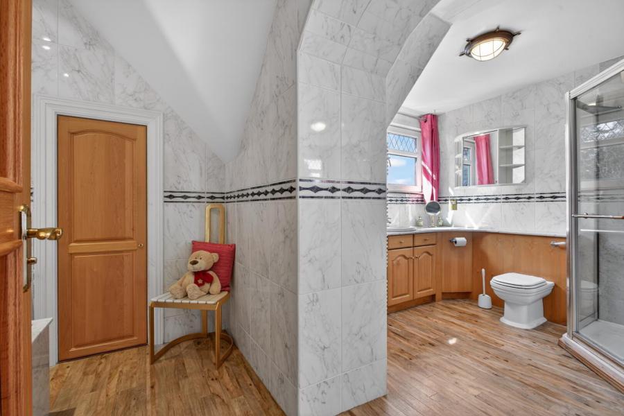 Knockan Lodge, 50 Knockan Road
