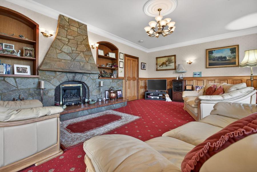 Knockan Lodge, 50 Knockan Road