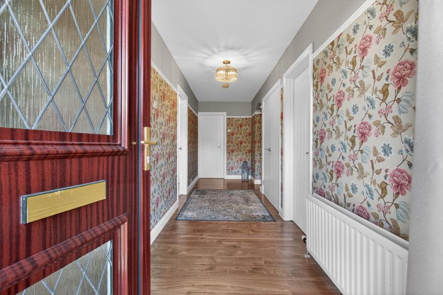19 Hollybank Park