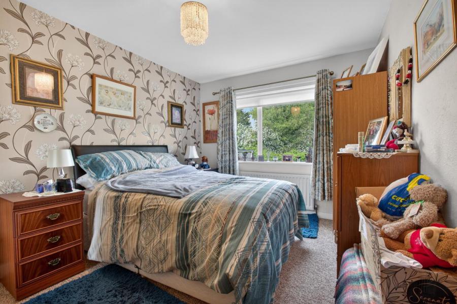 14 Parkmore Drive