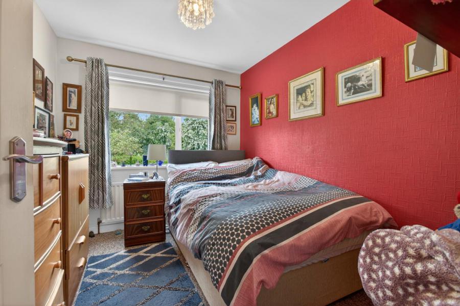 14 Parkmore Drive