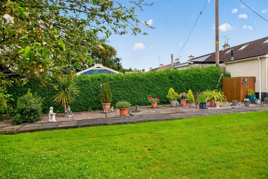 14 Parkmore Drive