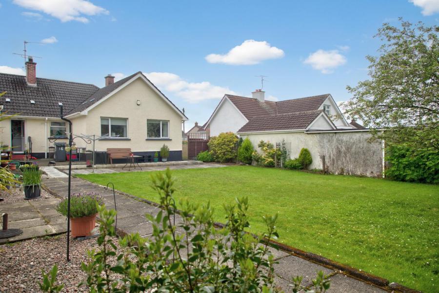 14 Parkmore Drive