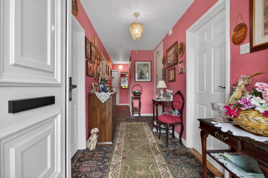 14 Parkmore Drive